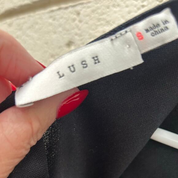 Lush Black Lace Top size S - Picture 4 of 8